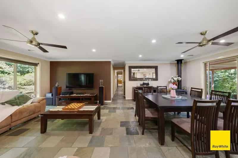 Family home for sale with farm features in Bungendore