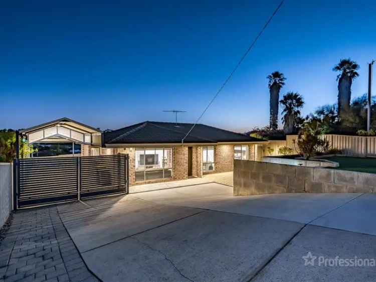 Family Home with Workshop and Large Backyard Near Schools