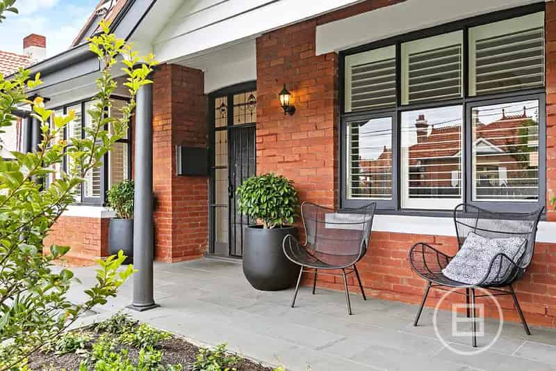 Buy Period Home in Inner City Bayside with 4 Bedrooms and Beach Proximity