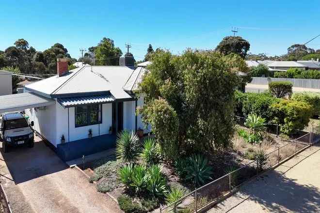 House For Sale in Maitland, South Australia