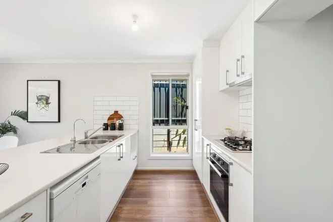 Stunning 3-Bedroom Home in Morphett Vale - Modern Design & Reserve Views