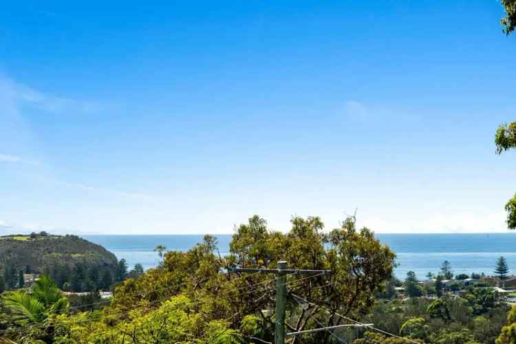 Four Bedroom Home with Ocean Views Peaceful Cul De Sac