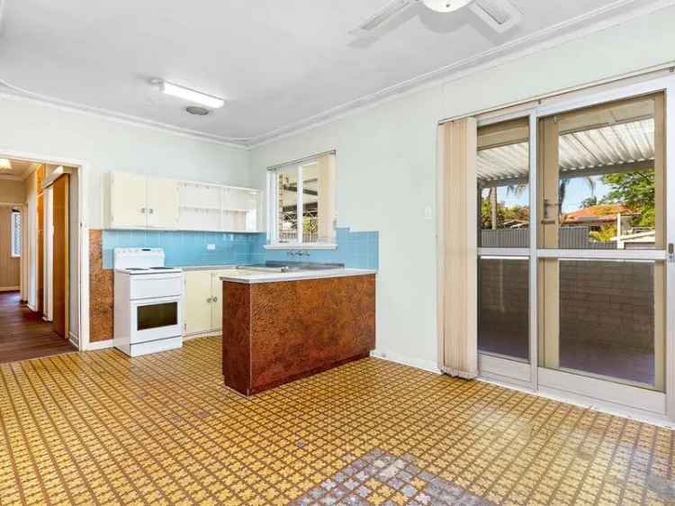 House For Sale in City of Melville, Western Australia