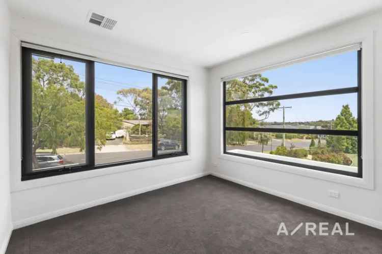 3 rooms house of 470 m² in Melbourne