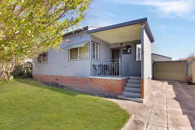 House For Sale in Bathurst, New South Wales