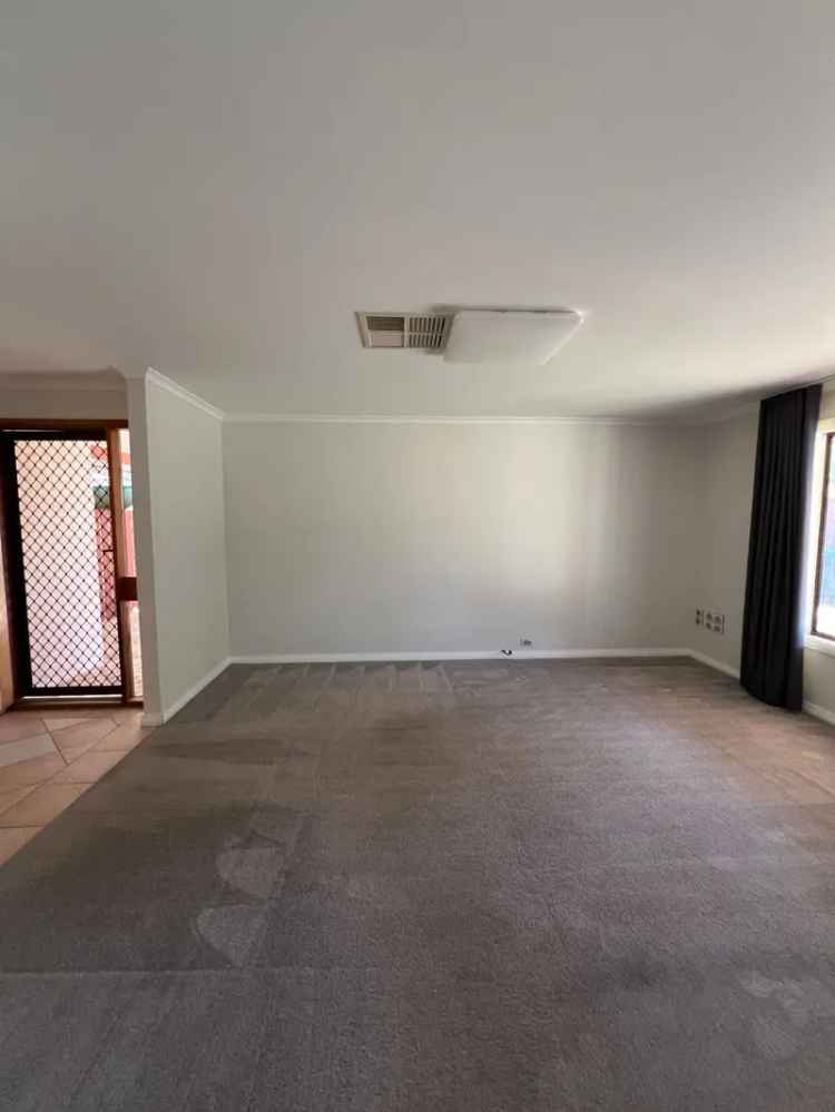 House For Rent in Roxby Downs, South Australia