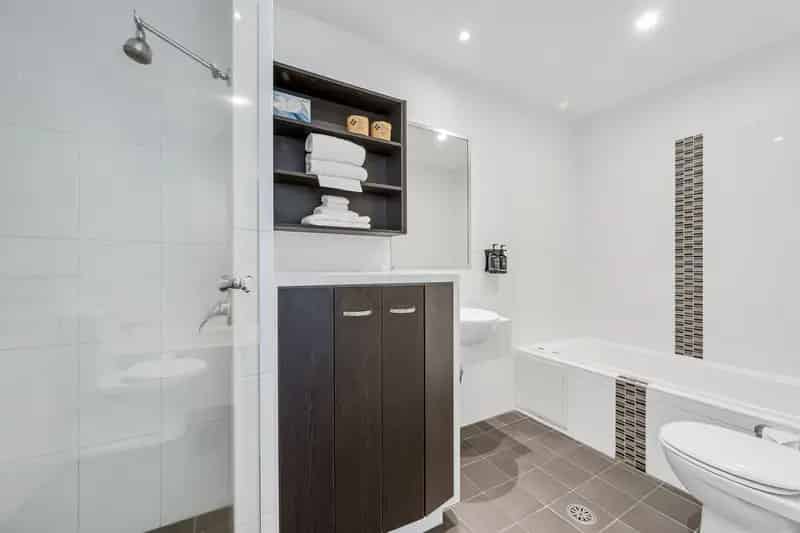 IN-TOWN INVESTMENT WITH GOOD INCOME GENERATION
