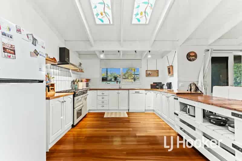 House For Sale , 104, Wattletree Road, Melbourne, Victoria