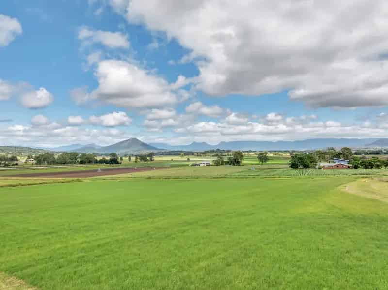 Scenic Rim Magic Mountain Splendor