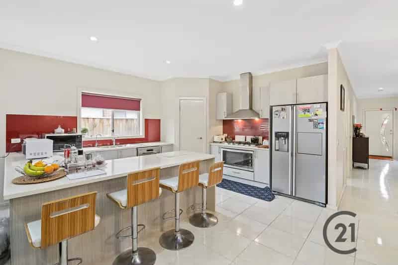14 Westwood Boulevard, Keysborough VIC 3173 - House For Lease