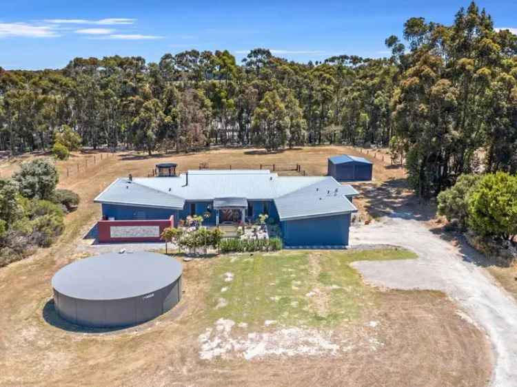 House For Sale in Margaret River, Western Australia