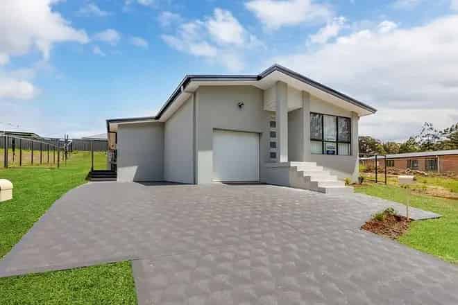 House For Rent , 78, William Street, Melbourne, Victoria