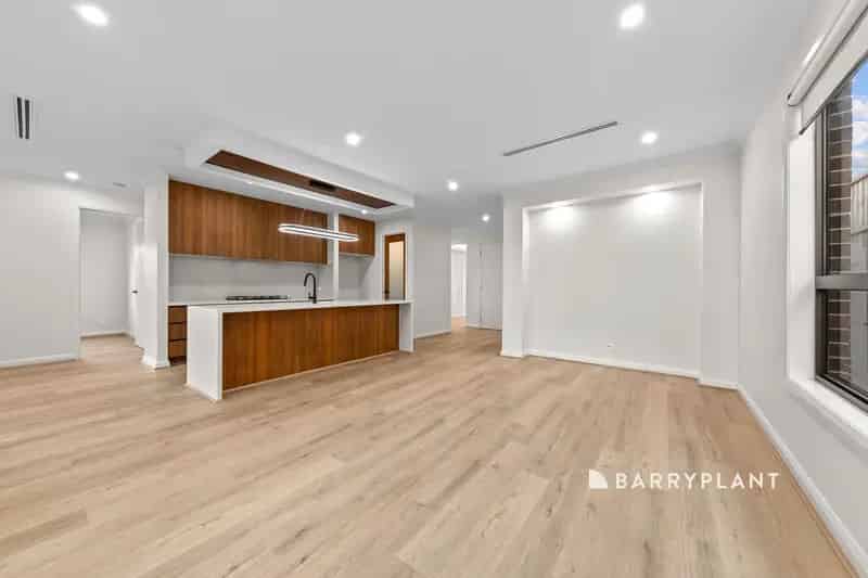 Brand New Custom Home in Waterford Rise – High-Spec & Move-In Ready!