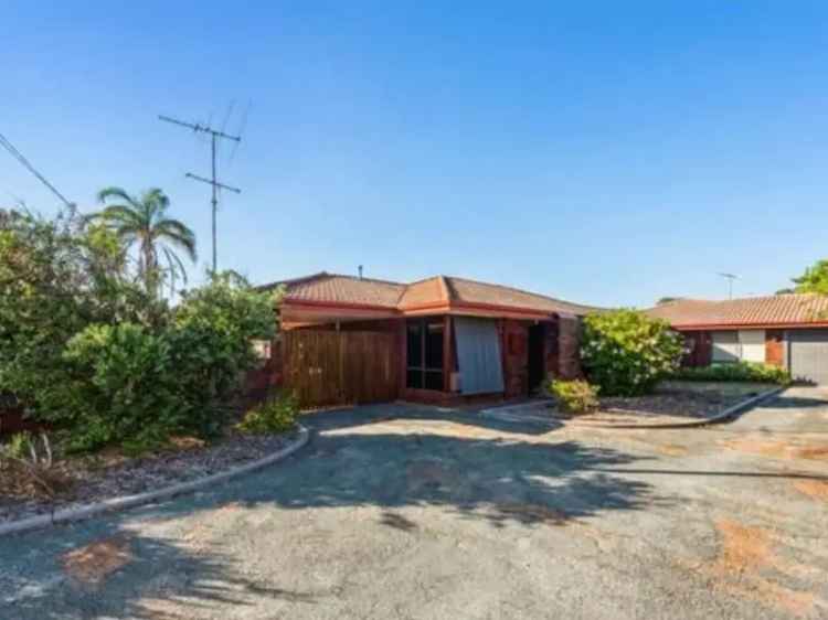 Villa For Sale in City of Mandurah, Western Australia