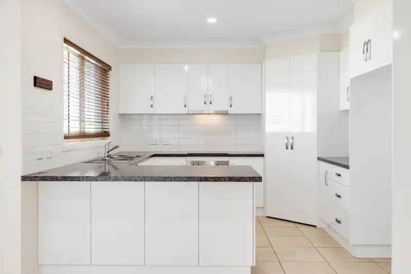 Sophisticated Living Meets Peaceful Acreage