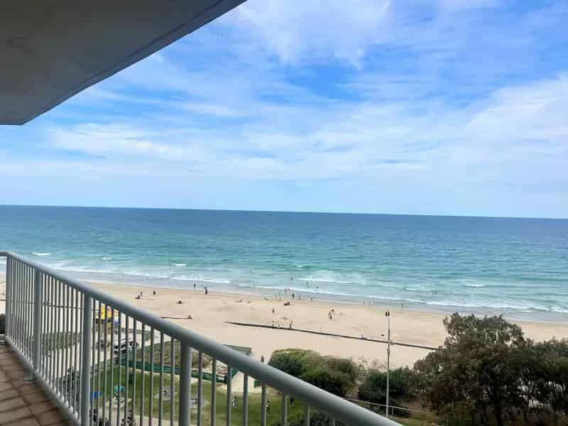 3 rooms apartment of 419 m² in Gold Coast City