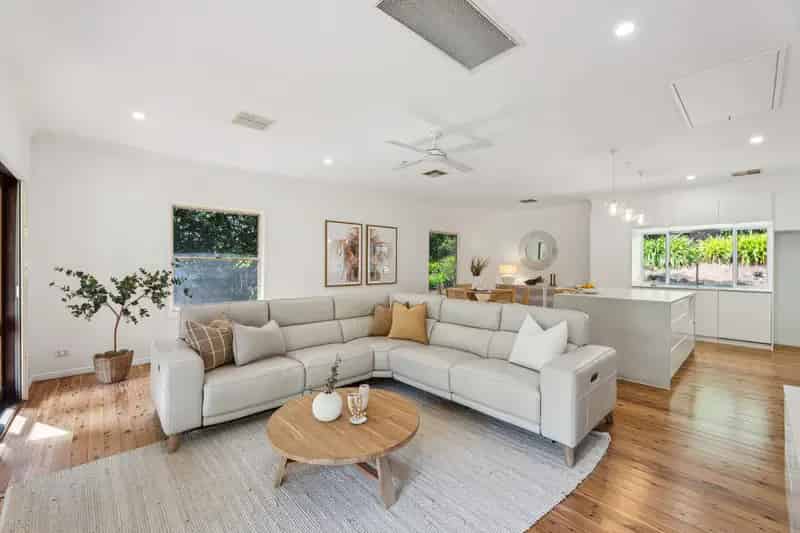Hinterland Valley Retreat with the Ultimate Man Cave!