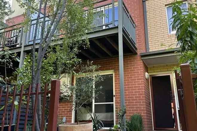 House For Sale in Melbourne, Victoria