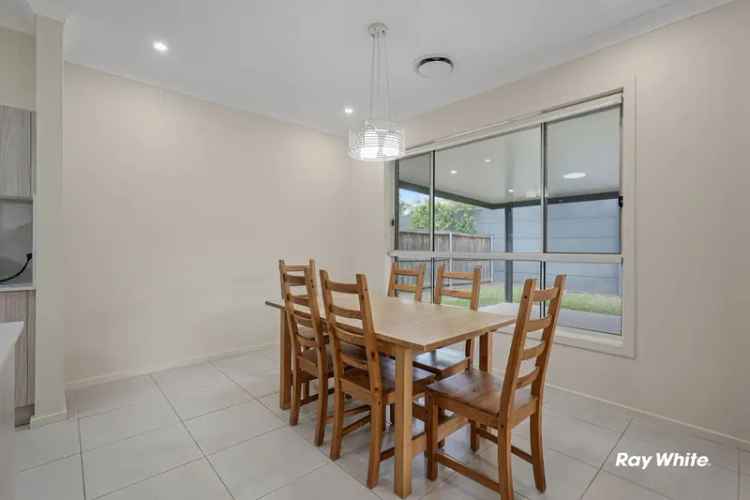 Family Home in Ideal Location 5 Beds 3 Living Areas Near Greenway Shopping Centre