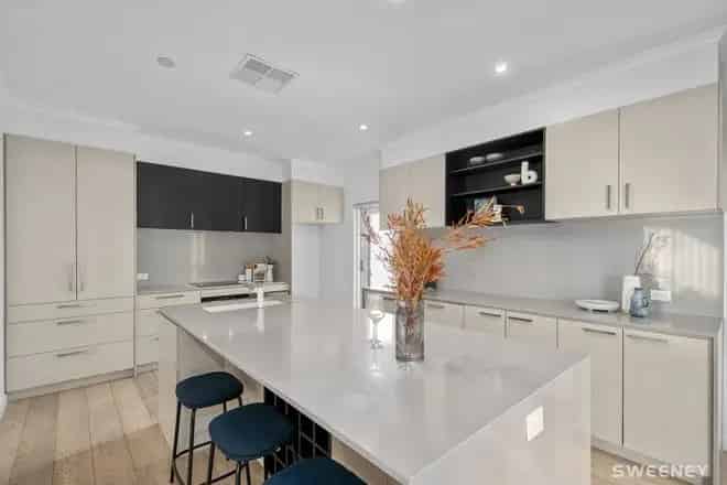 House For Sale , 8, Balaclava Avenue, Melbourne, Victoria