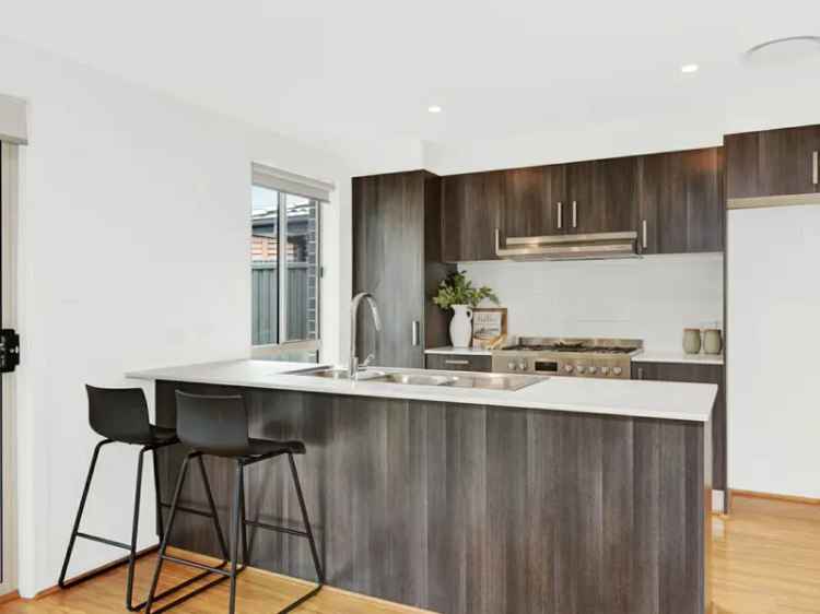 Modern Duplex Gem: Newly Renovated, Nothing to Spend!