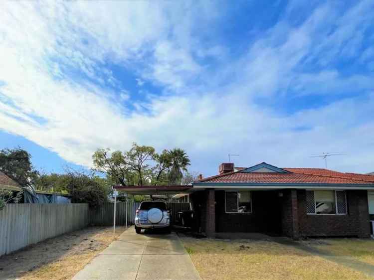 2 Bedroom 1 Bathroom Home Near The Square Mirrabooka