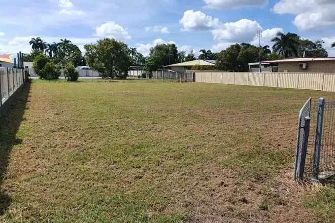 735m2 Lush Fenced Block Near CBD - Perfect for New Home or Duplex