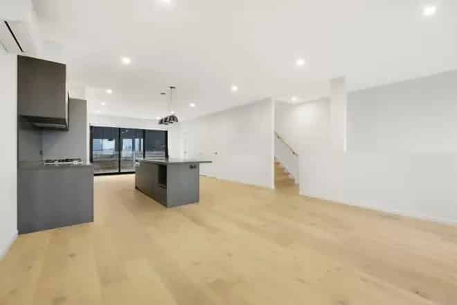 House For Rent , 36, Wattlebird Court, Melbourne, Victoria