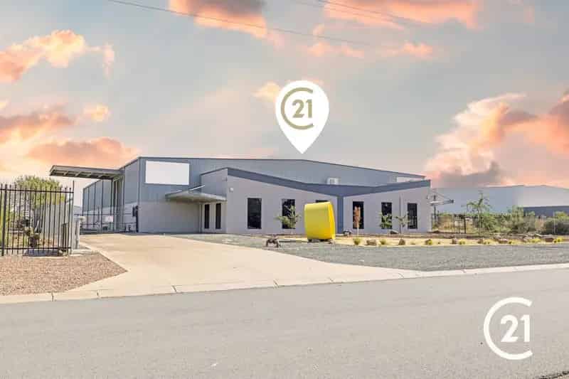 16 McKenzie Road, Echuca VIC 3564 - Warehouse For Lease