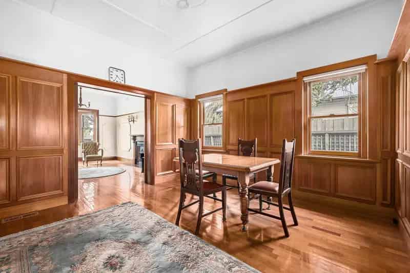 House For Sale , 16, Leonard Crescent, Melbourne, Victoria