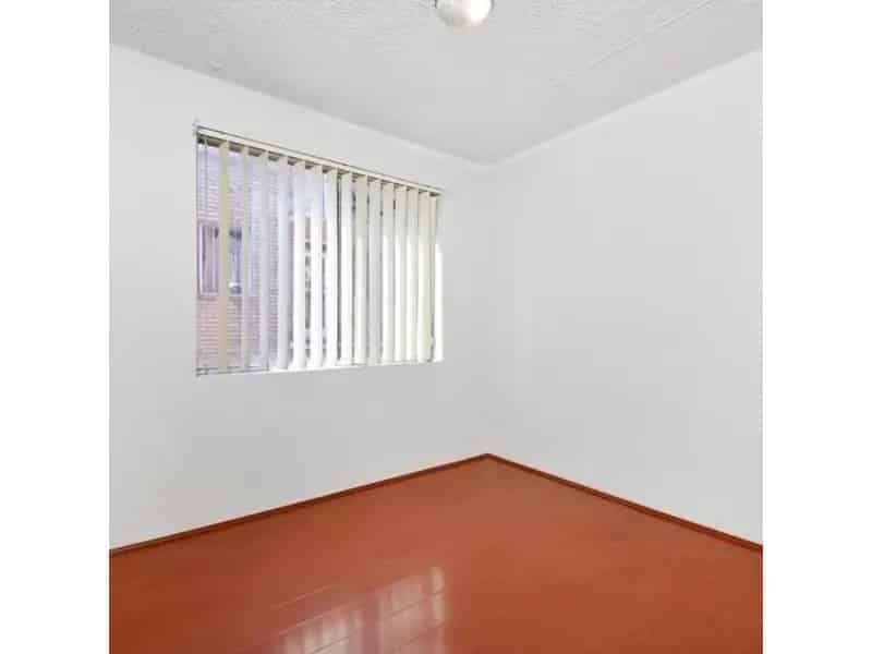 Two Bedroom Unit In Harris Park (Wigram Street)