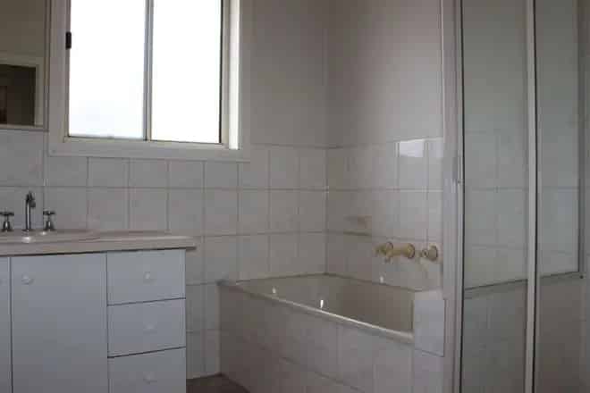 Apartment For Rent , 305, Main Road East, Melbourne, Victoria