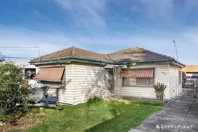 House For Sale , 38, Angliss Street, Melbourne, Victoria