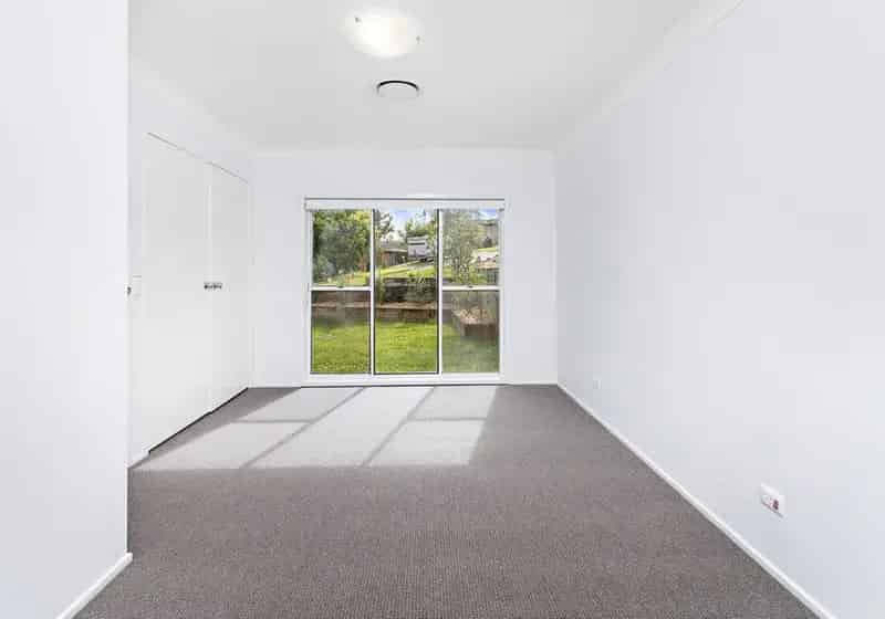 Fresh, Spacious & Move-In Ready – Your Ideal Dapto Rental!