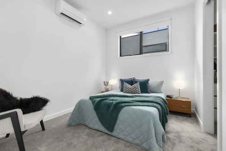 House For Sale in Melbourne, Victoria