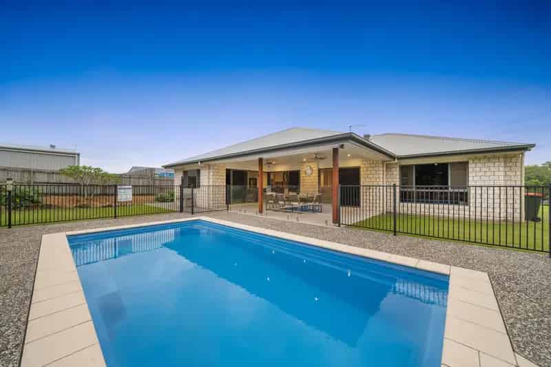 Home Sweet Homestead: Your Slice of Paradise Awaits!