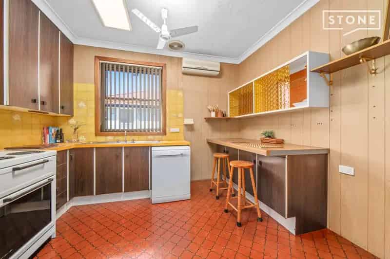 Real Estate For Sale - 44 Fletcher Street - Edgeworth , NSW