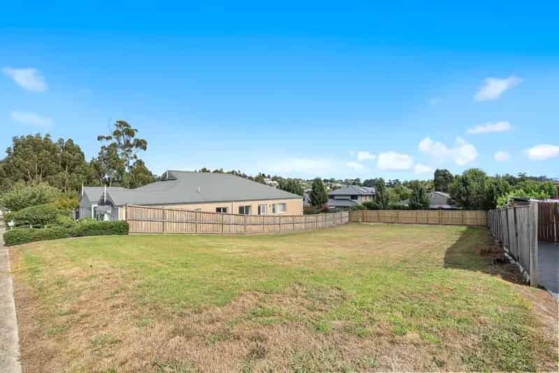 61 EMPIRE AVENUE, DROUIN