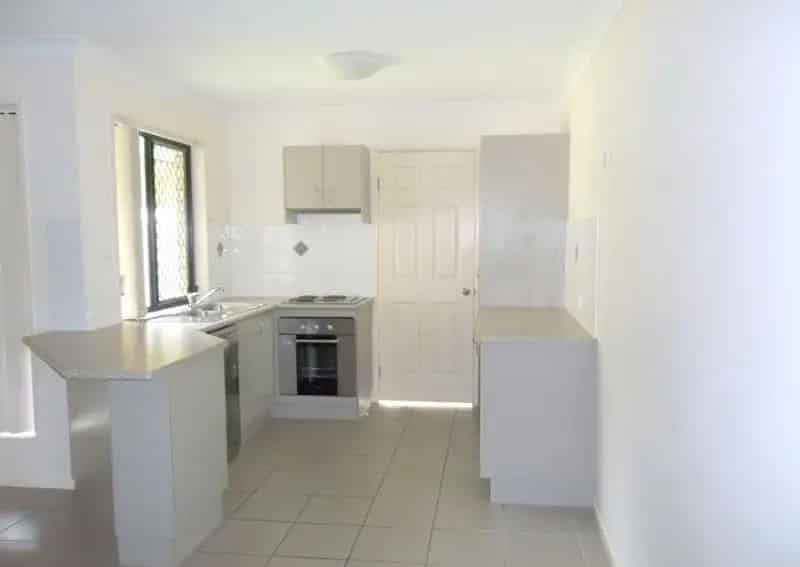 Real Estate For Lease - 8 Celtic Street - Crestmead , QLD