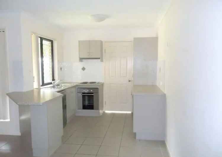 4 Bed 2 Bath Family Home For Lease Crestmead