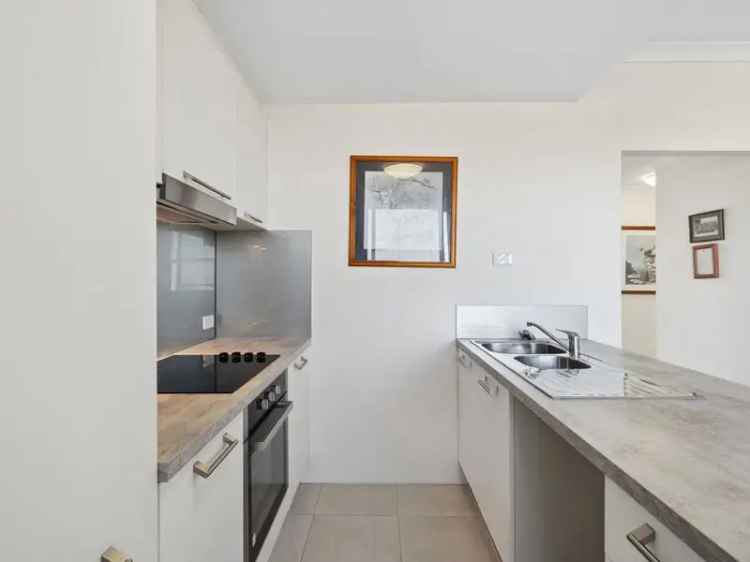 Apartment For Sale in City of Cockburn, Western Australia