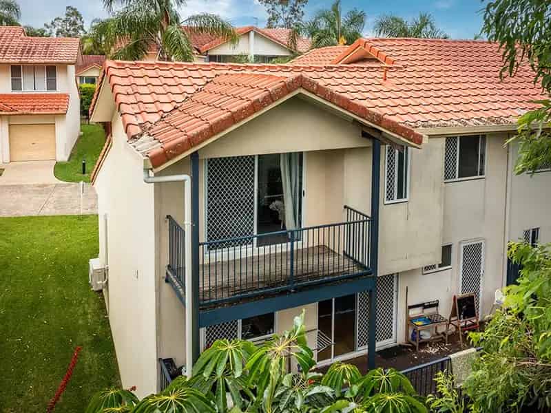 Outstanding value, 3 bedroom townhouse adjacent to the golf course.