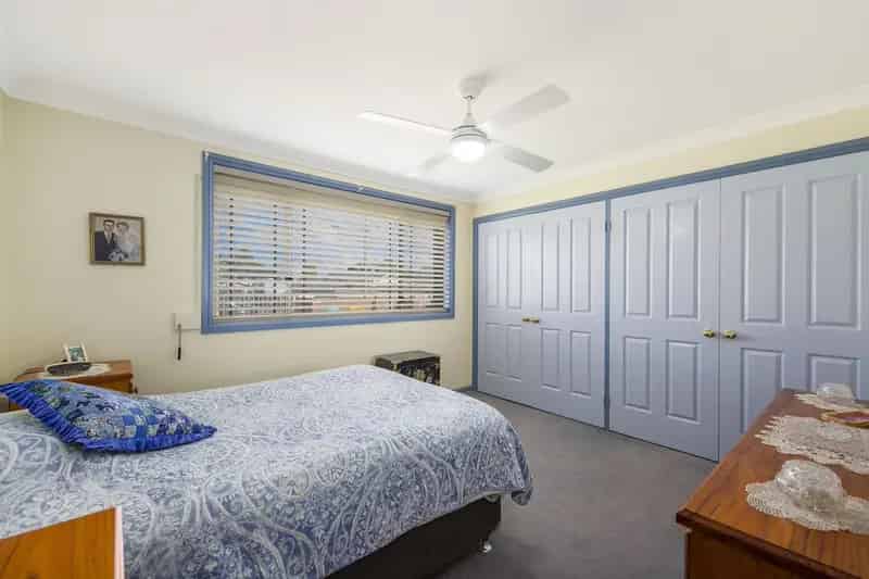 Low-Maintenance Villa in Prime Location!