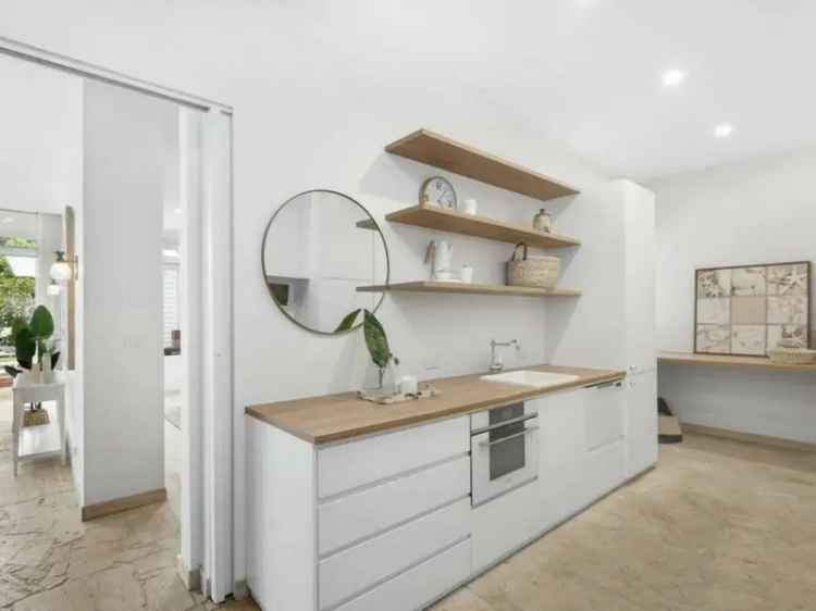 House For Rent in 27, The Esplanade, Geelong, Victoria