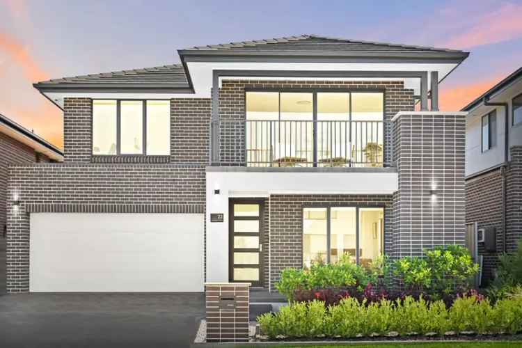 Spacious, Modern and Luxurious Family Living in Prime Marsden Park Location