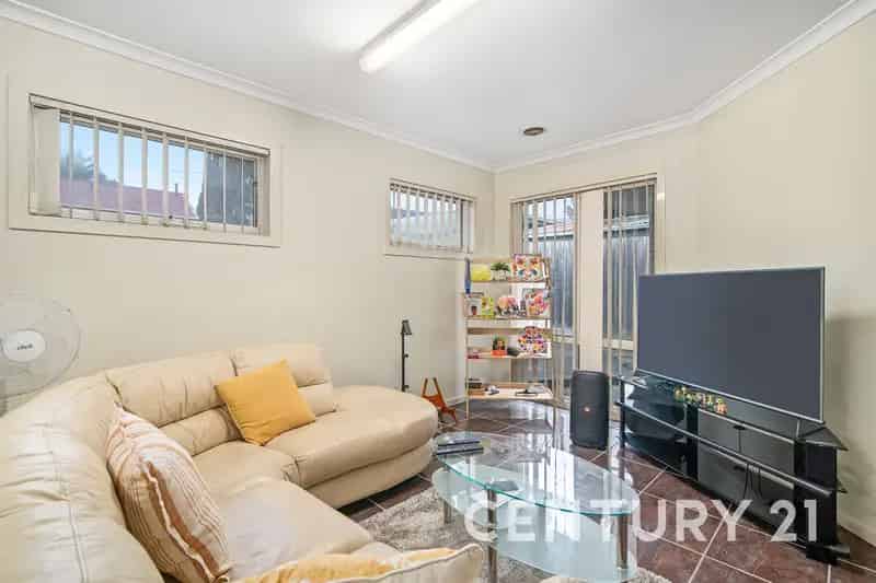 2/64 Doveton Avenue, Eumemmerring VIC 3177 - Unit For Lease