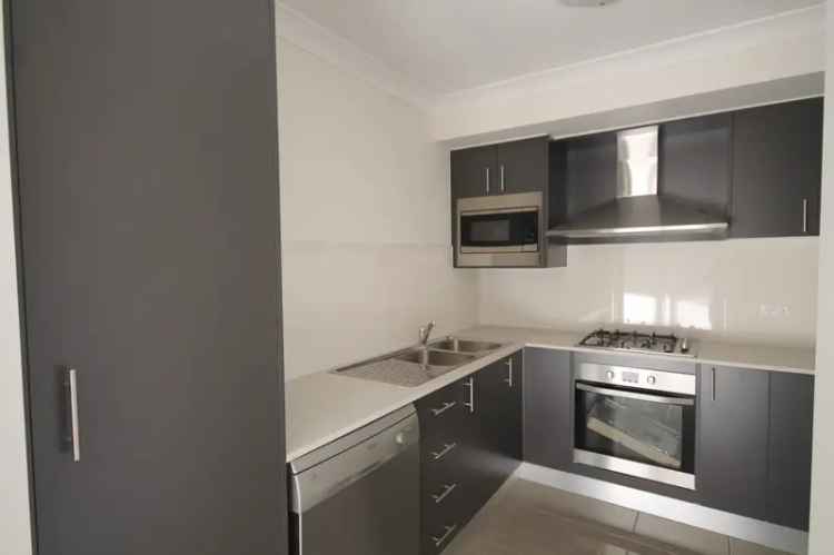 VERY SPACIOUS 2 BEDROOM GRANNY FLAT