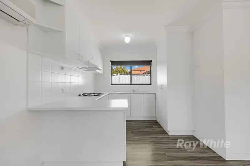 Charming Two-Bedroom Haven: Modern Comforts, Prime Location Near the University