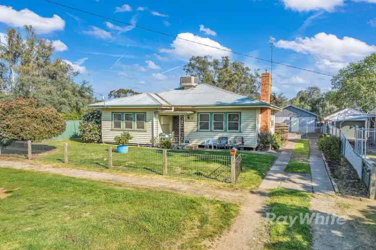 Charming Weatherboard Home with 3 Bedrooms plus study, Cozy Living Spaces, and Room to Expand