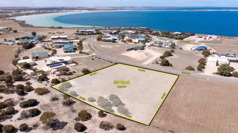 Perfect Coastal Living Opportunity